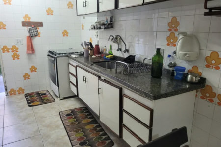 Sobrado à venda com 3 quartos, sendo 1 suíte, em Vila Hamburguesa, São Paulo, SP
