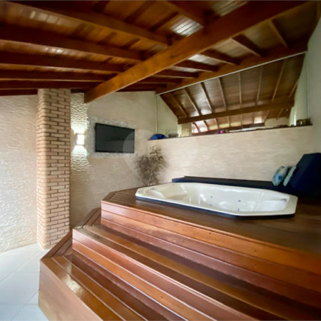 Sobrado à venda com 3 quartos, sendo 2 suítes, em Vila Maria Alta, São Paulo, SP