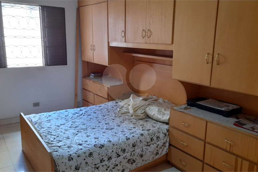Casa de Vila à venda com 3 quartos, sendo 1 suíte, em Pari, São Paulo, SP