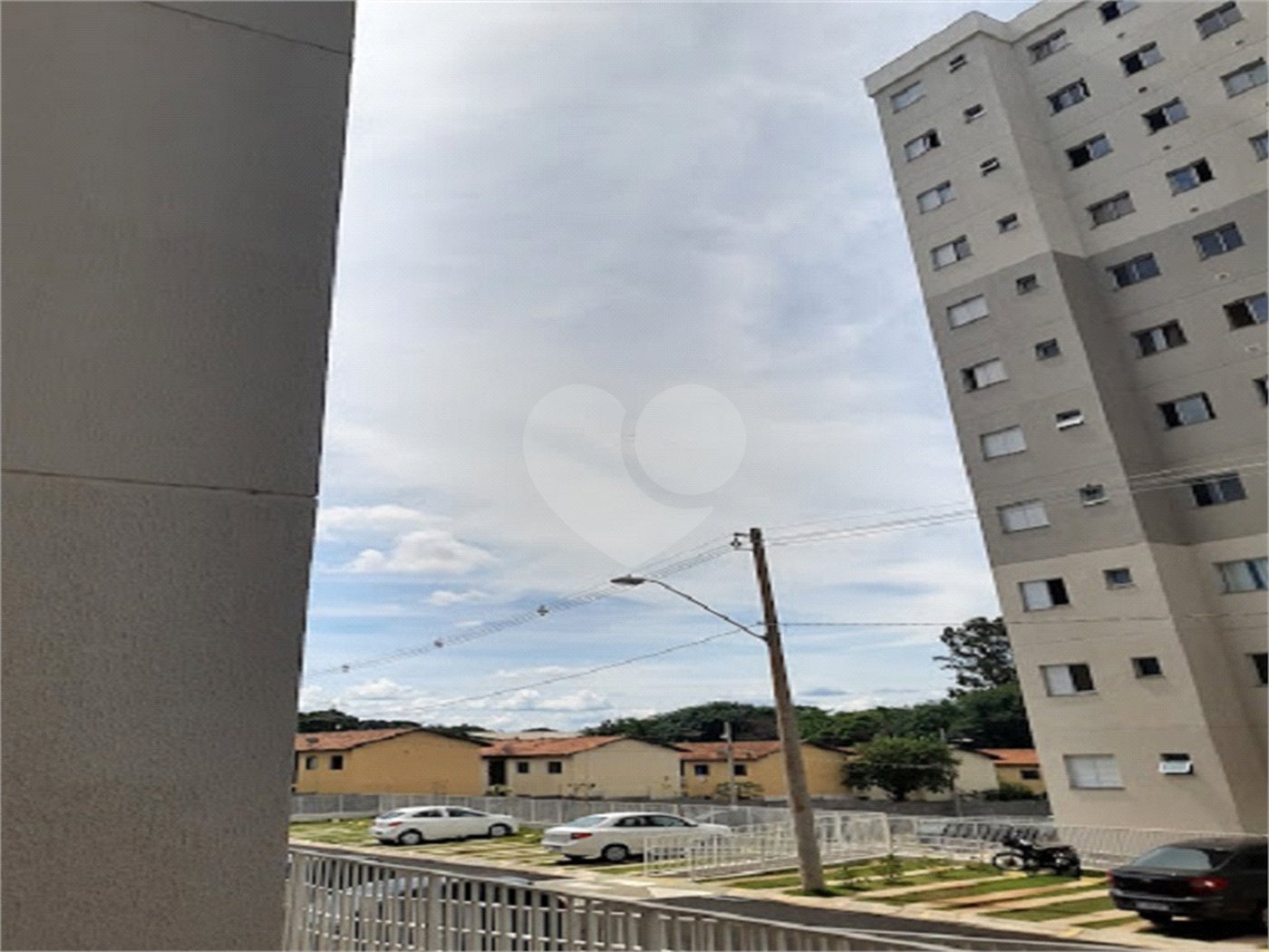Apartamento para venda no Residencial Parque dos Manacás.