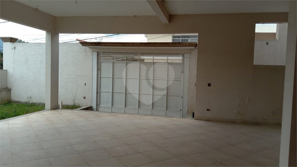 Casa à venda com 5 quartos, sendo 3 suítes,  em Serra da Cantareira, Mairiporã, SP