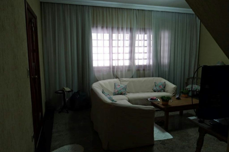 Sobrado à venda com 2 quartos, sendo 1 suíte, em Santa Teresinha, São Paulo, SP