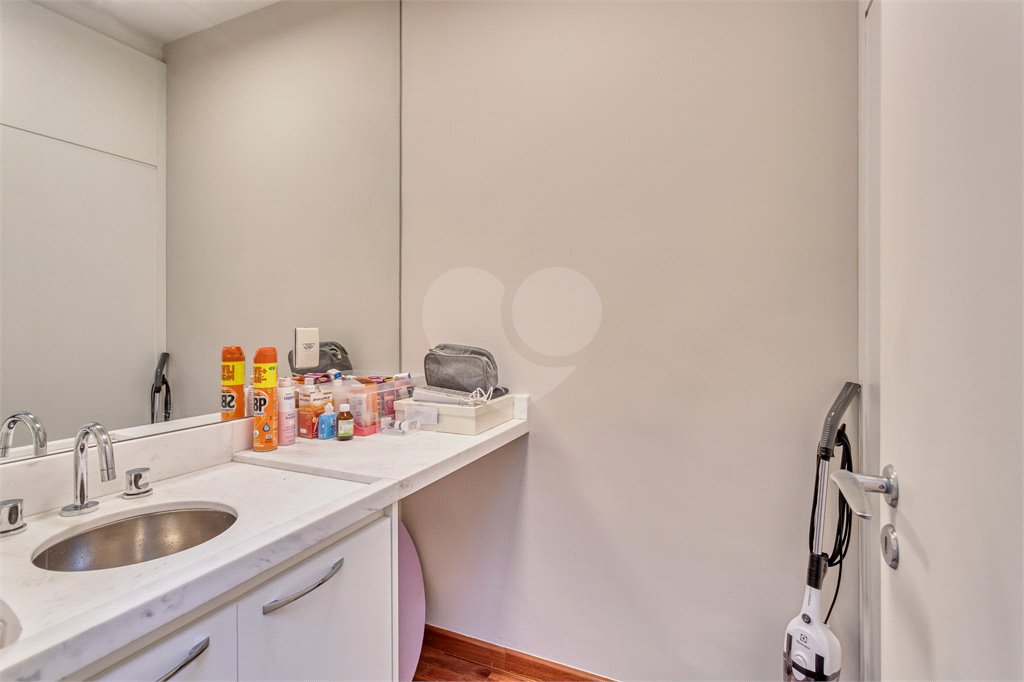 Casa à venda com 4 suítes no condomínio L'unique, São Paulo - SP