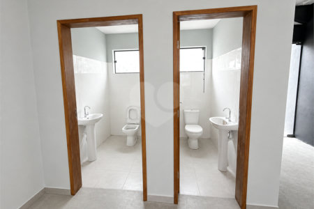 Salão Comercial para alugar em Alvinópolis, Atibaia, SP