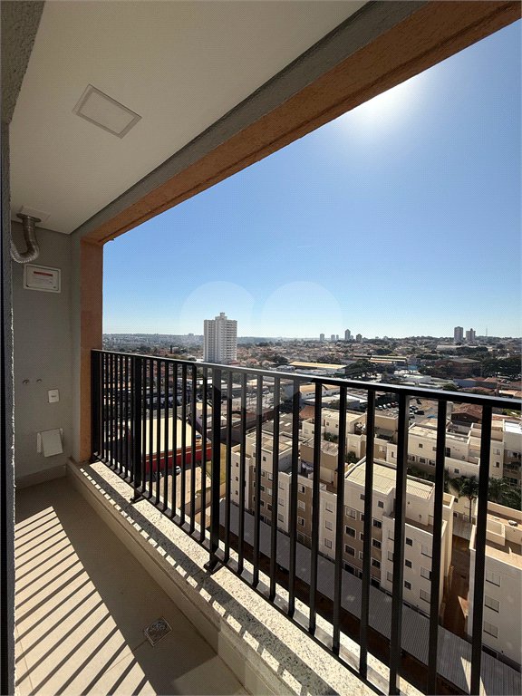 Apartamento à venda com 3 quartos, sendo 1 suíte, em Vila Yamada, Araraquara, SP