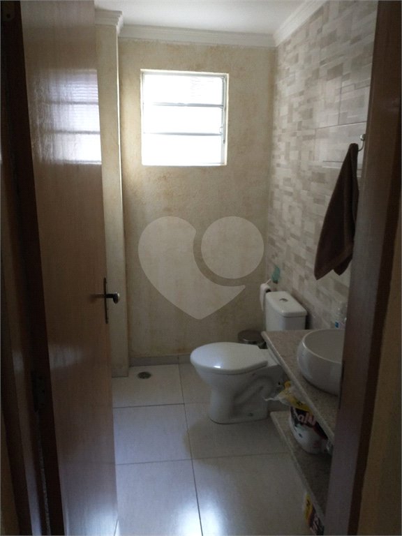 Sobrado à venda com 3 quartos, sendo 1 suíte, em Tremembé, São Paulo, SP