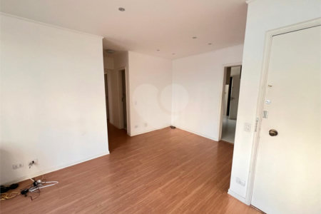 Apartamento à venda com 2 quartos em Moema, São Paulo, SP