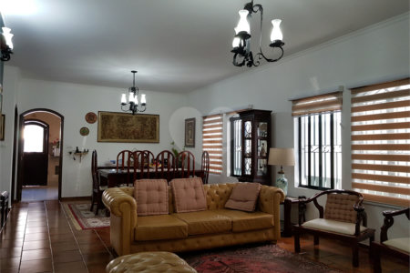 Casa à venda com 3 quartos, sendo 1 suíte, no condomínio City Campo Grande, São Paulo - SP