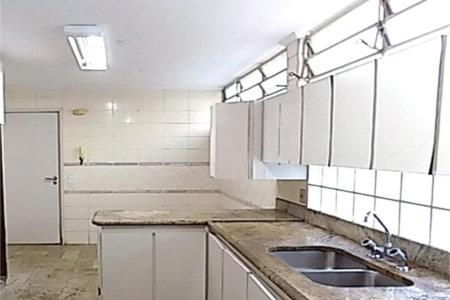 Sobrado à venda com 4 quartos, sendo 1 suíte, em Pinheiros, São Paulo, SP