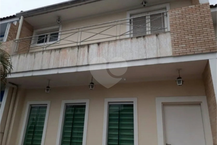 Sobrado à venda com 4 suítes em Santana, São Paulo, SP