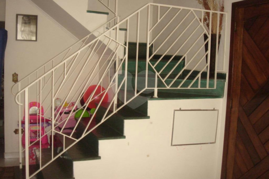 Sobrado à venda com 3 quartos, sendo 1 suíte, em Parada Inglesa, São Paulo, SP