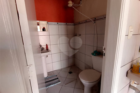 Casa à venda com 3 quartos, sendo 1 suíte, em Vila Rosa, Itapetininga, SP