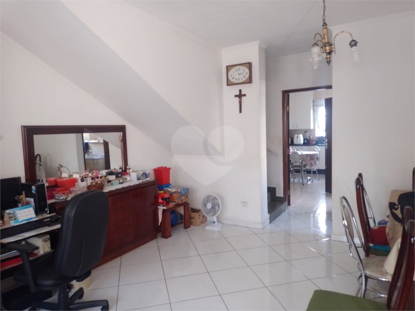 Sobrado à venda com 3 quartos, sendo 1 suíte,  em Tremembé, São Paulo, SP