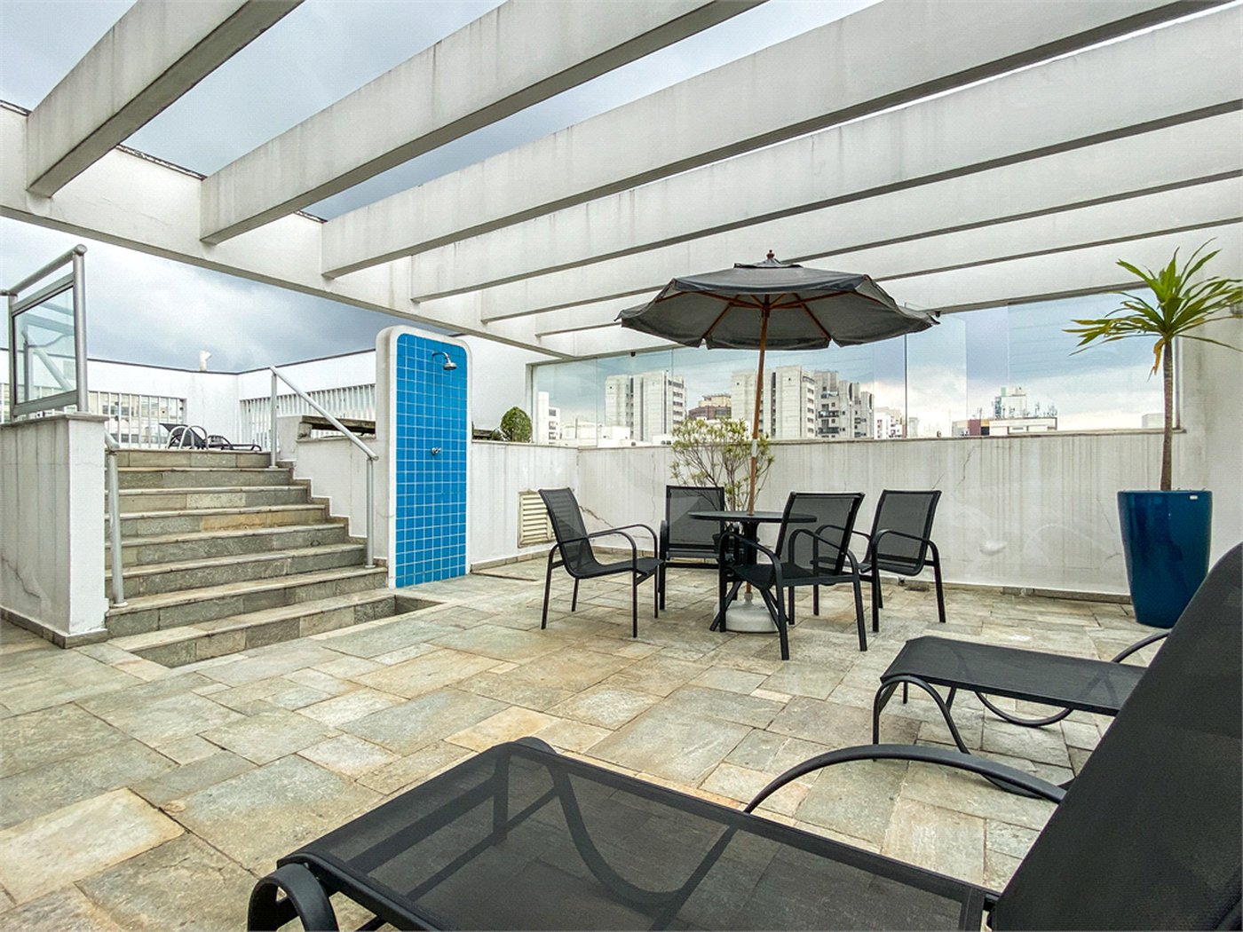 Apartamento à venda com 2 suítes em Indianópolis, São Paulo, SP