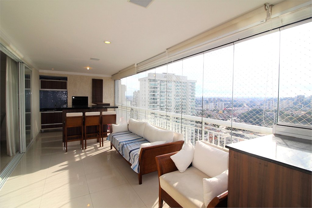 Apartamento à venda com 3 suítes em Alto da Boa Vista, São Paulo, SP