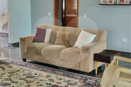 Casa à venda com 3 suítes no condomínio Residencial dos Lagos, Itupeva - SP