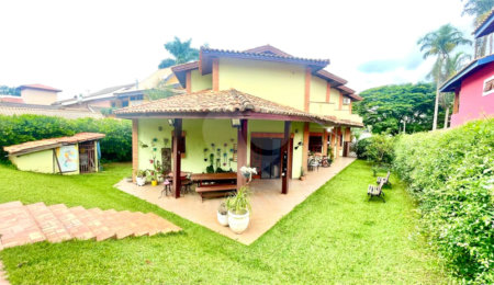 Casa à venda com 4 suítes no condomínio Vivendas do Lago, Sorocaba - SP