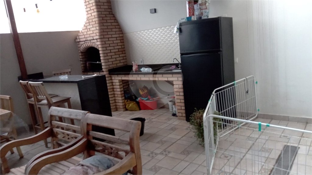 Casa à venda com 3 quartos, sendo 1 suíte,  no condomínio Forest Hills, Guarulhos - SP