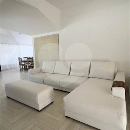 Casa à venda com 3 quartos, sendo 2 suítes, em Marina, Armação dos Búzios, RJ