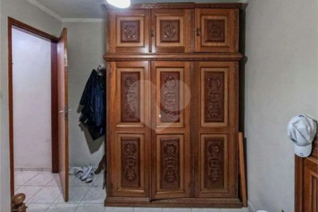 Casa à venda com 3 quartos em Jardim Marisa, São Paulo, SP