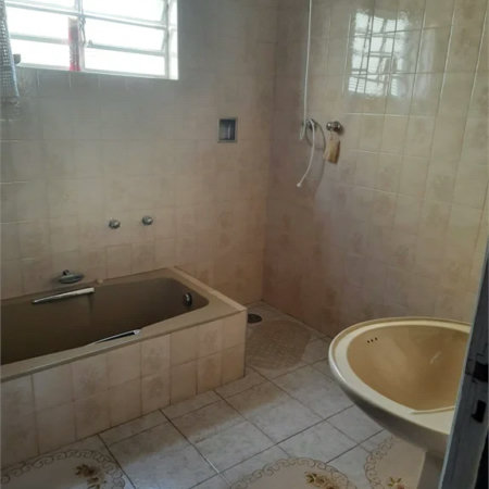 Casa à venda com 4 quartos, sendo 1 suíte, em Jardim Trussardi, São Paulo, SP