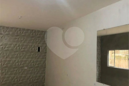 Casa à venda com 2 quartos em Caputera, Cotia, SP