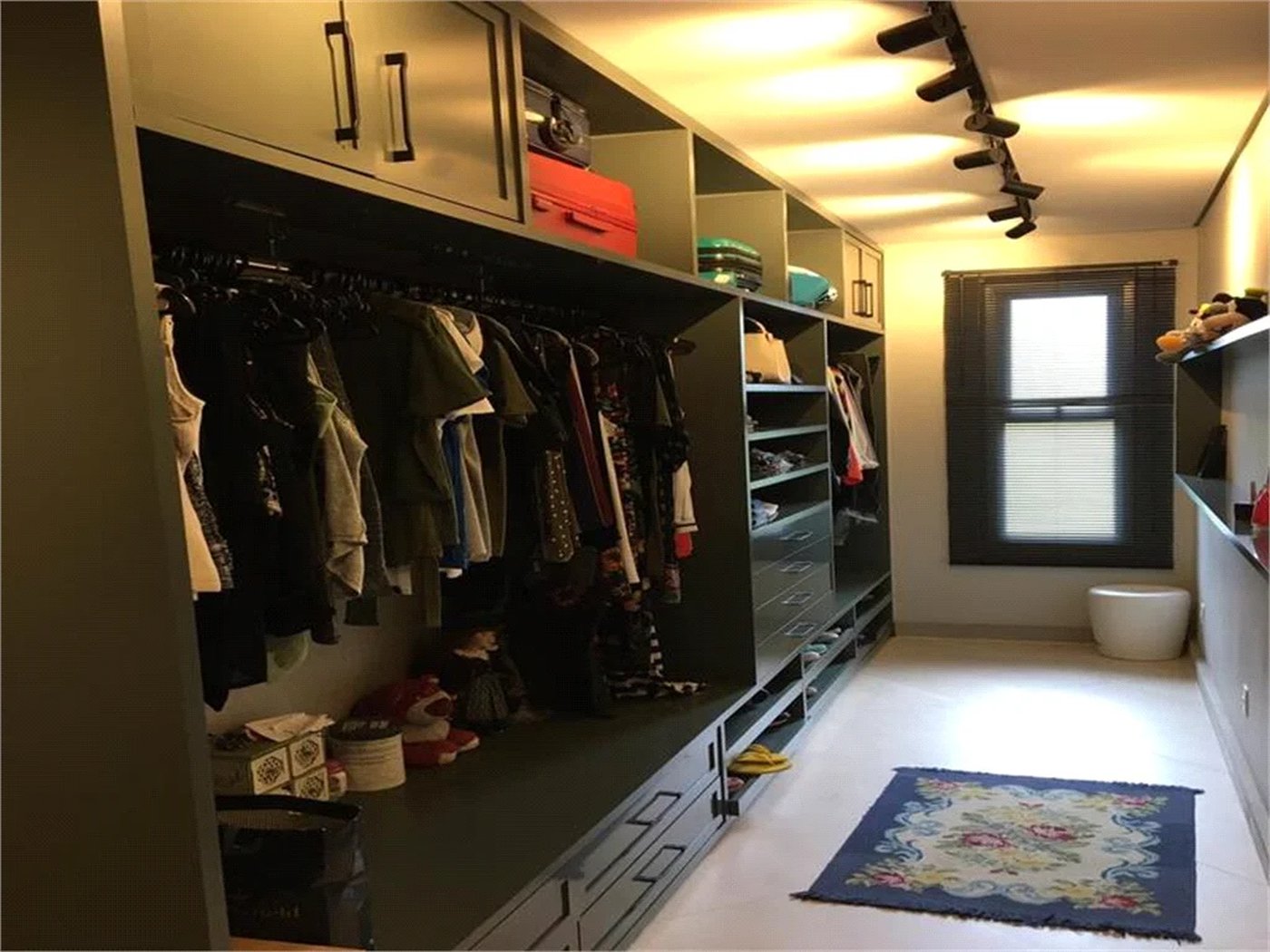 Casa à venda com 5 suítes no condomínio São Paulo, São Paulo - SP
