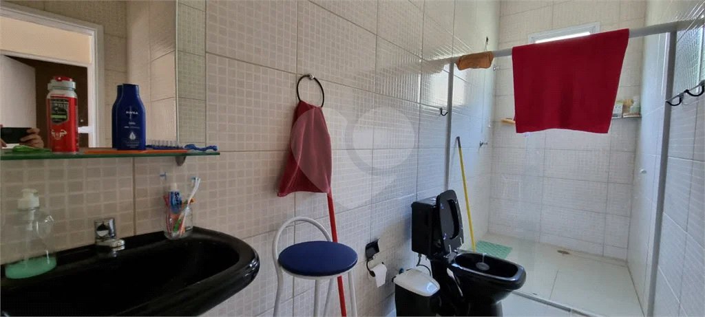 Casa à venda com 3 quartos, sendo 1 suíte, no condomínio Chácaras do Lago, Vinhedo - SP