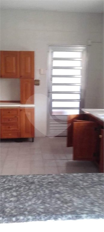 Sobrado à venda com 3 quartos, sendo 1 suíte,  em Parque Morumbi, Mogi das Cruzes, SP
