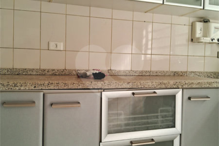 Sobrado para alugar com 3 quartos, sendo 1 suíte,  em Vila Progredior, São Paulo, SP