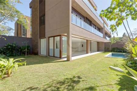 Casa à venda com 4 suítes no condomínio Casa Flora Badra, São Paulo - SP