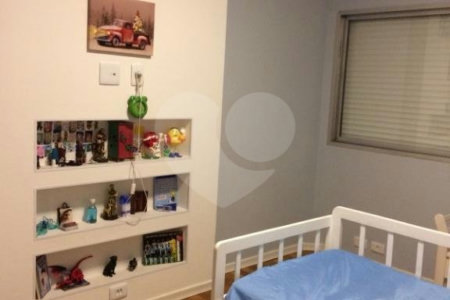 Apartamento à venda com 4 quartos, sendo 2 suítes, em Cerqueira César, São Paulo, SP