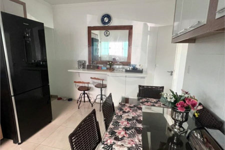 Casa à venda com 3 quartos em Vila Oliveira, Mogi das Cruzes, SP