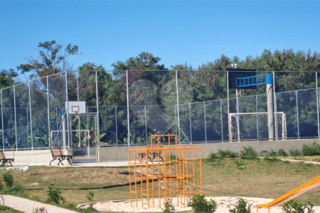 Casa de Vila à venda com 2 quartos em Jardim das Azaléias, Sorocaba, SP
