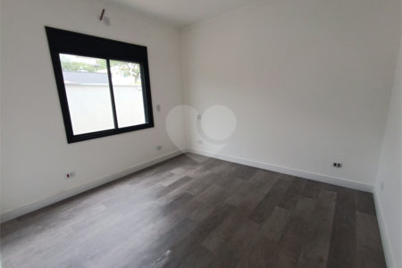 Casa à venda com 3 suítes no condomínio Altos de São Roque, São Roque - SP