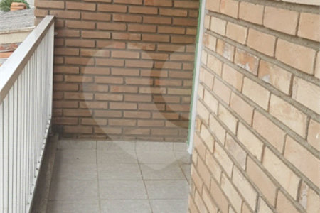 Sobrado à venda com 3 quartos, sendo 1 suíte, em Vila Vitório Mazzei, São Paulo, SP