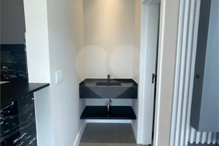 Casa à venda com 3 suítes no condomínio Residencial Granville, Atibaia - SP