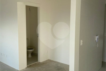 Apartamento à venda com 3 suítes em Jardim Caboré, São Paulo, SP