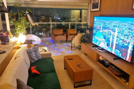 Apartamento à venda com 2 quartos, sendo 1 suíte, em Pinheiros, São Paulo, SP
