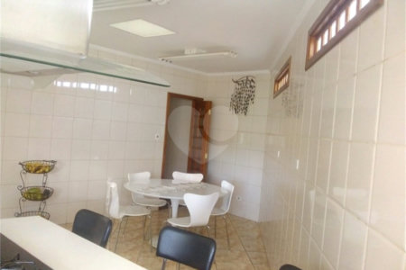 Casa Térrea à venda com 3 quartos, sendo 2 suítes, em Vila Rosália, Guarulhos, SP