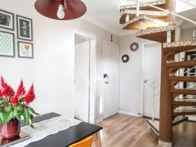 Apartamento à venda com 3 quartos, sendo 1 suíte,  em Vila Amalia, São Paulo, SP