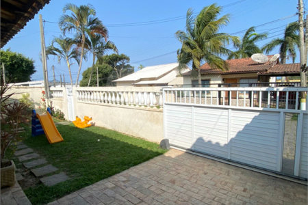Casa em condomínio à venda com 4 quartos, sendo 1 suíte, em Baleia, São Pedro da Aldeia, RJ