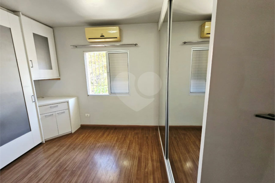 Sobrado à venda com 4 quartos, sendo 1 suíte, em Vila Guilherme, São Paulo, SP