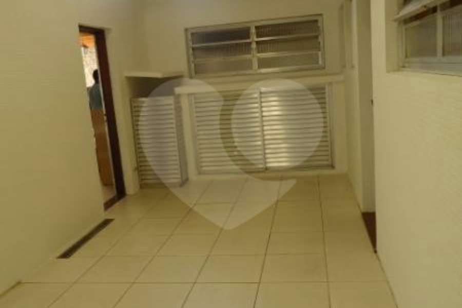 Casa Térrea à venda com 3 quartos, sendo 1 suíte,  em Vila Mariana, São Paulo, SP