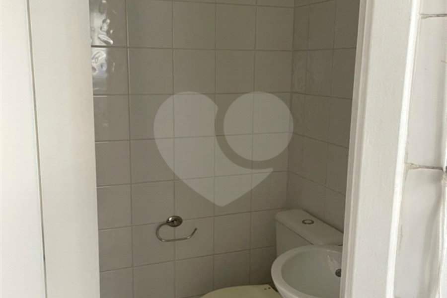 Apartamento à venda com 3 suítes em Campo Belo, São Paulo, SP