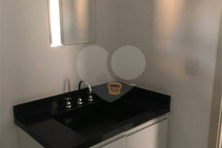 Apartamento à venda com 2 quartos, sendo 1 suíte, em Mirandópolis, São Paulo, SP