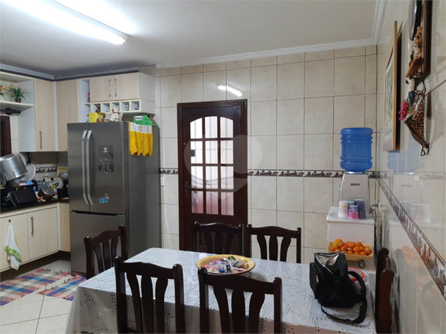 Sobrado à venda com 2 quartos, sendo 1 suíte,  em Tremembé, São Paulo, SP