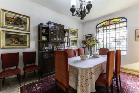 Casa à venda com 4 quartos, sendo 2 suítes, em Jardim Leonor, São Paulo, SP