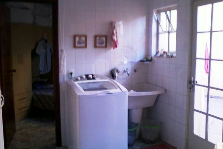 Sobrado à venda com 4 quartos, sendo 2 suítes, em Jardim Virginia Bianca, São Paulo, SP