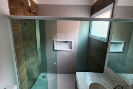 Casa à venda com 4 suítes no condomínio Santa Isabel I, Louveira - SP